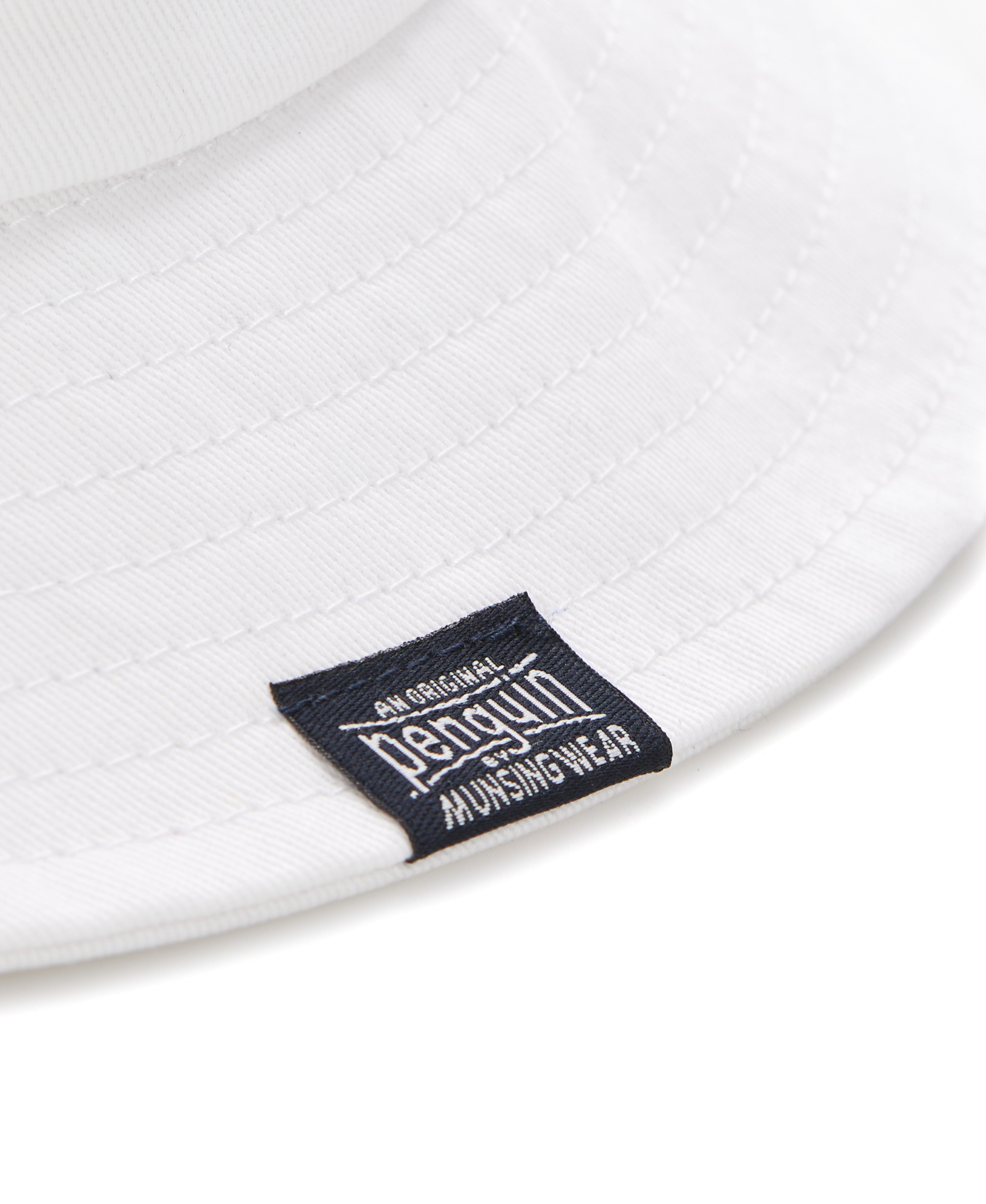 Penguin by Golfickers [BUCKET HAT]　ホワイト Penguin Palm Spring Bucket Hat - Bright White – Merchant of