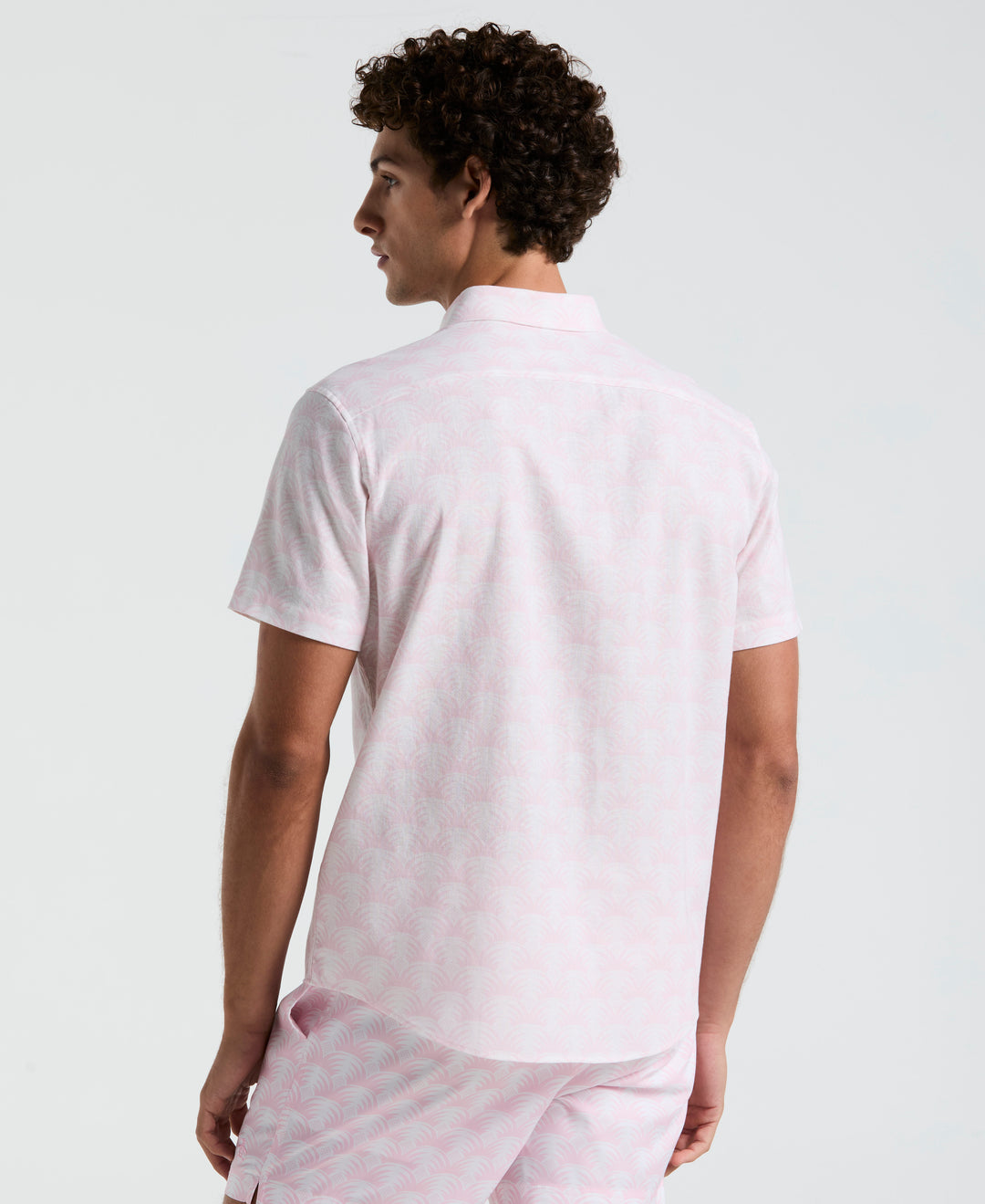 Linen Stretch All-Over Geo Palms Print Shirt (Parfait Pink) 