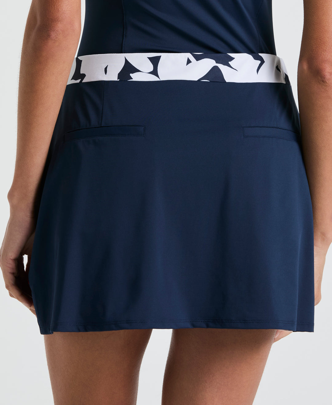Riviera Floral Print Golf Skort (Black Iris) 